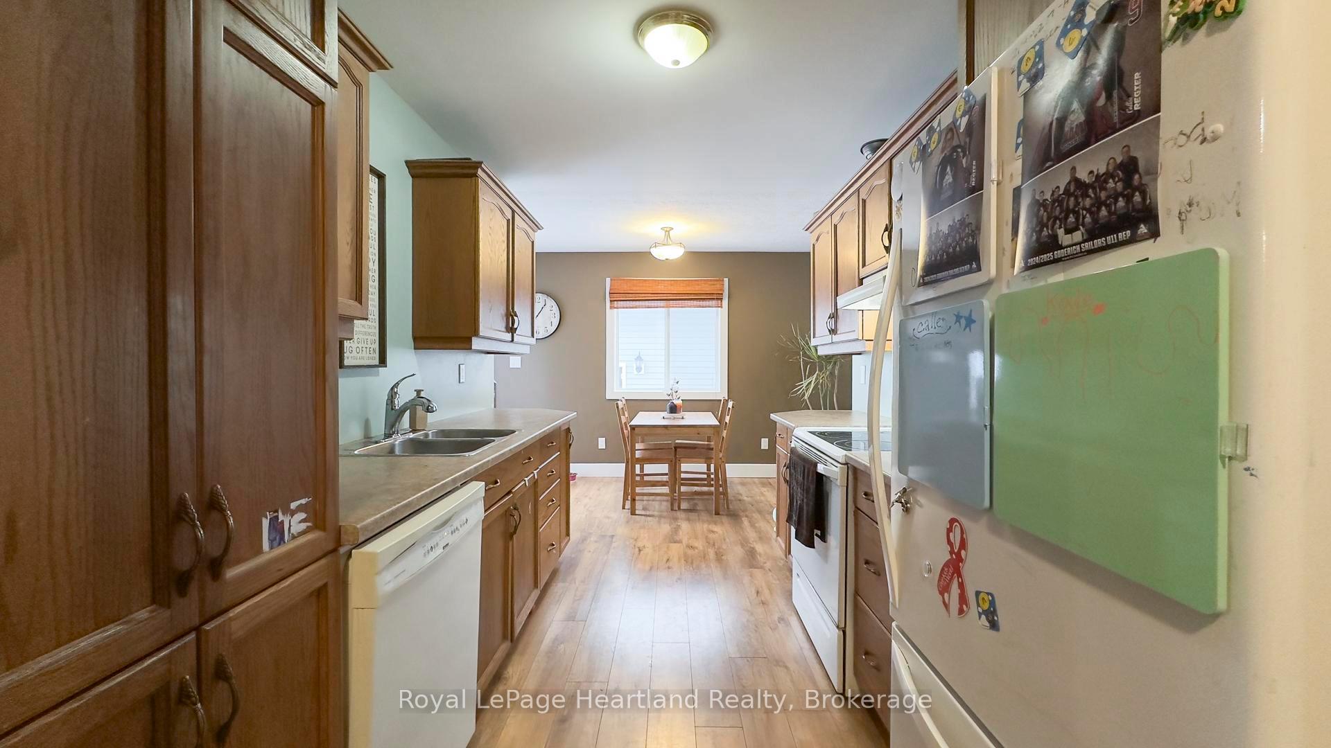 Photo 7 of 223 Bennett Street E, Goderich, Goderich (Town) — HOMEH