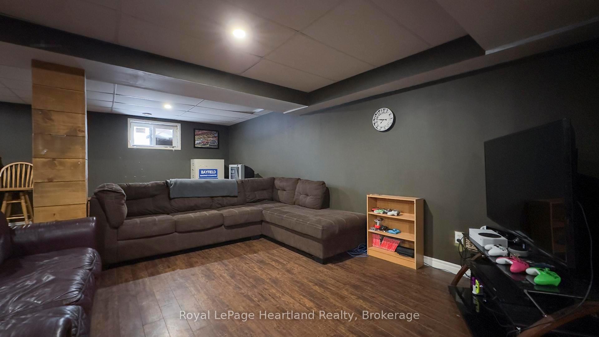 Photo 22 of 223 Bennett Street E, Goderich, Goderich (Town) — HOMEH
