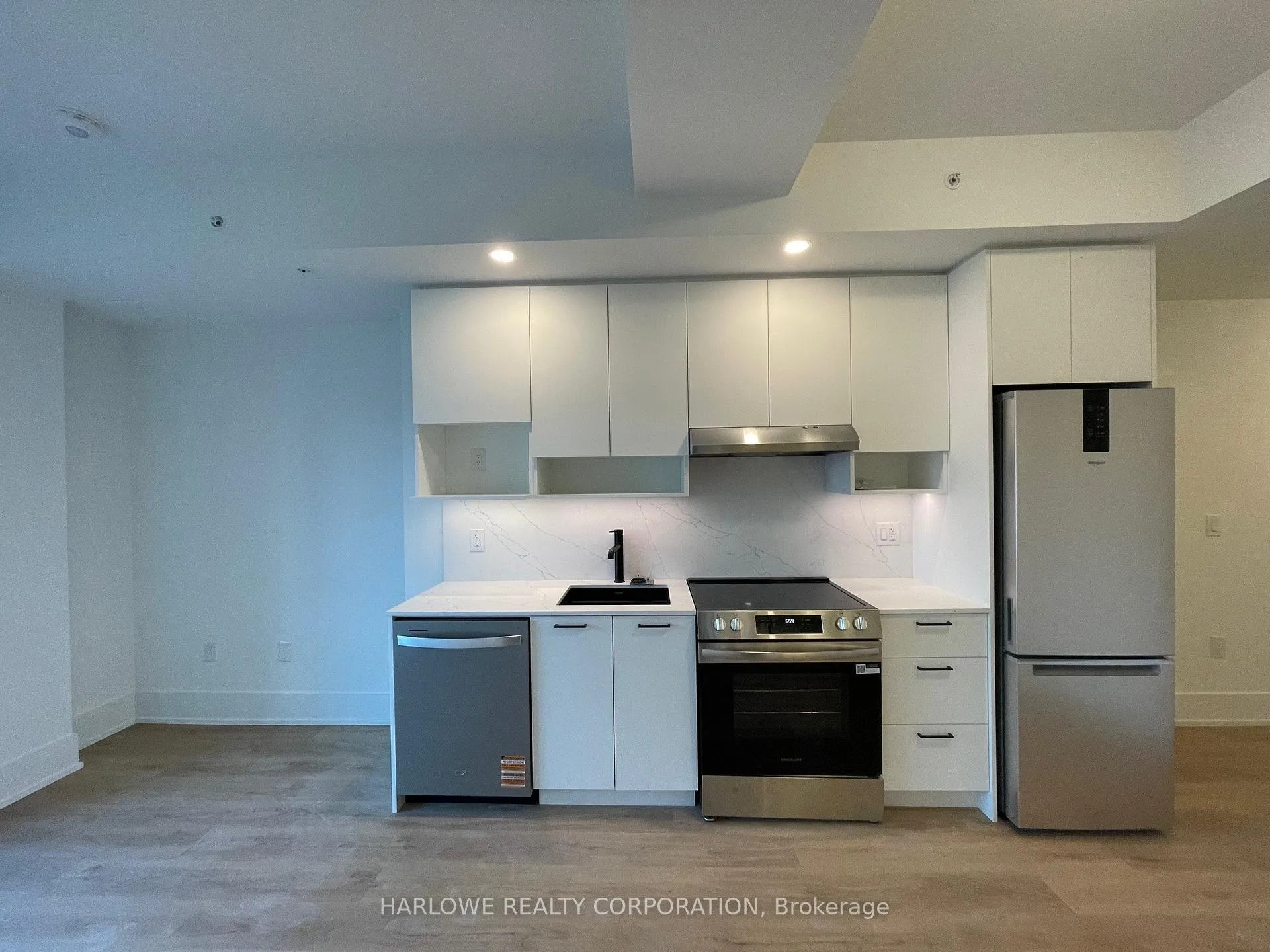Front of Unit 1206, 206 King Street W