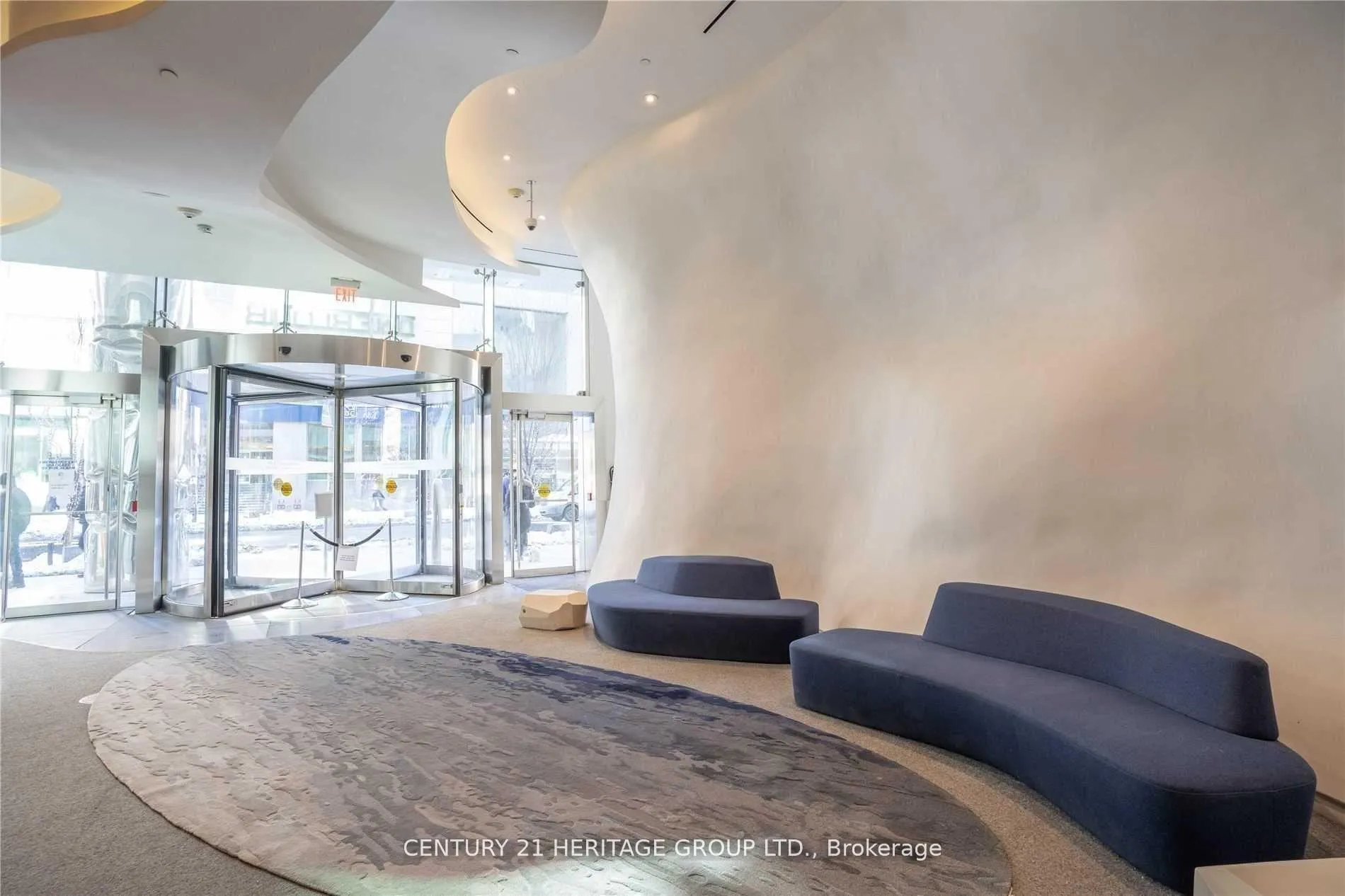 Photo 2 of Unit 2501, 1 Bloor Street E, Toronto, Church-Yonge Corridor — HOMEH