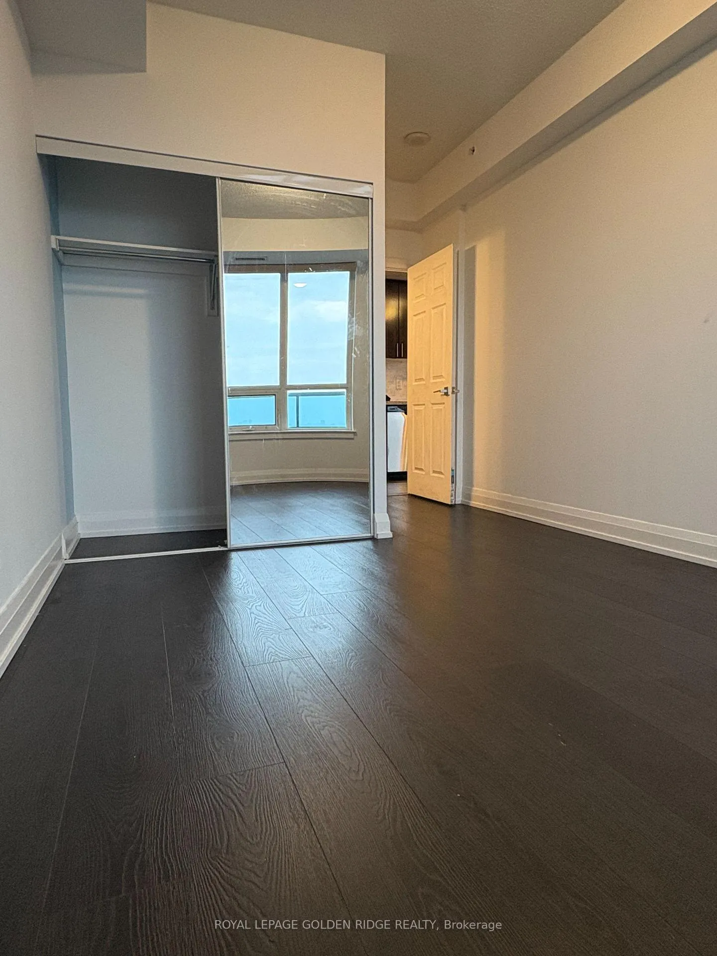 Photo 4 of Unit 2231, 7161 Yonge St Street, Markham, Thornhill — HOMEH