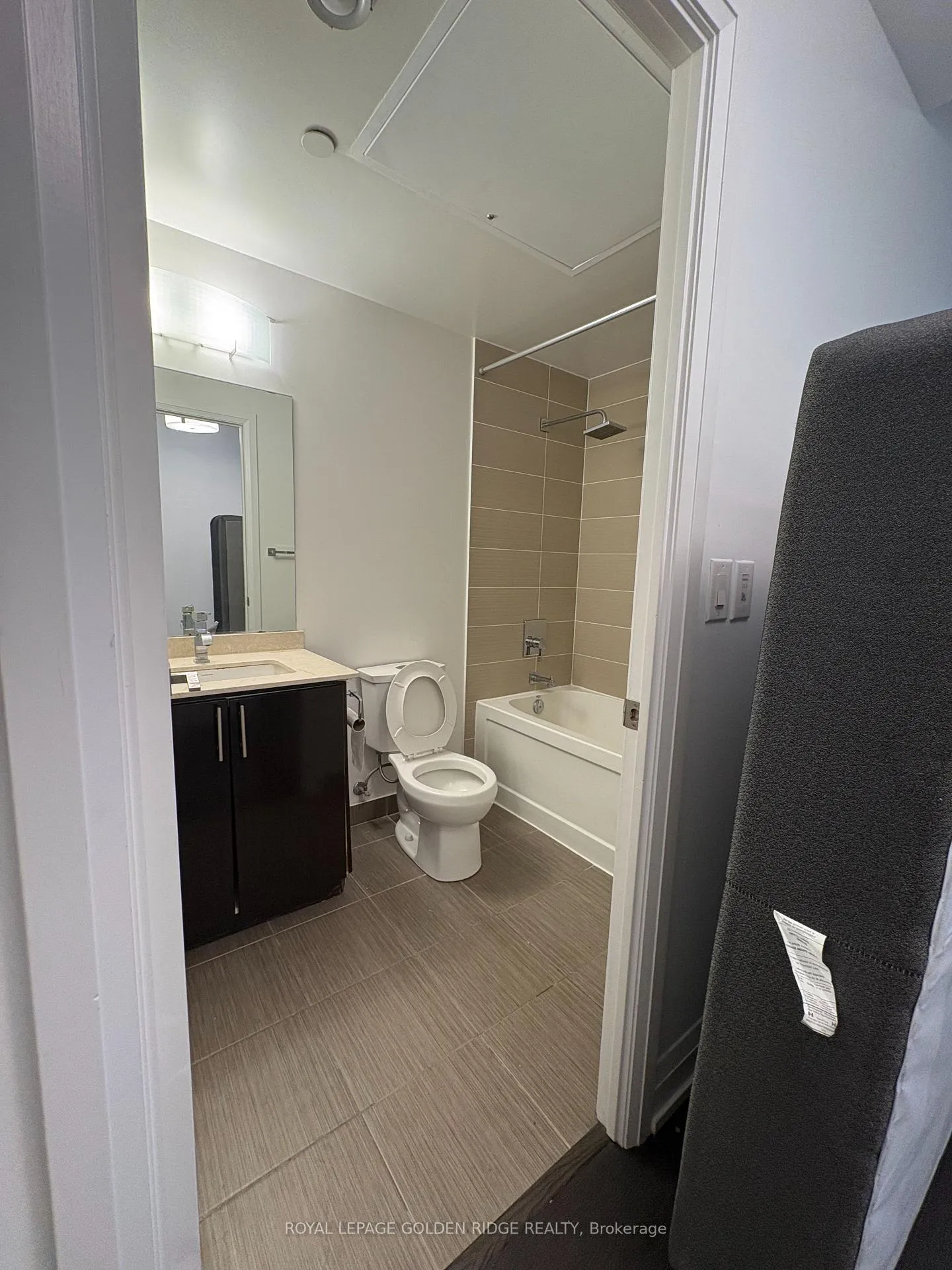 Photo 8 of Unit 2231, 7161 Yonge St Street, Markham, Thornhill — HOMEH