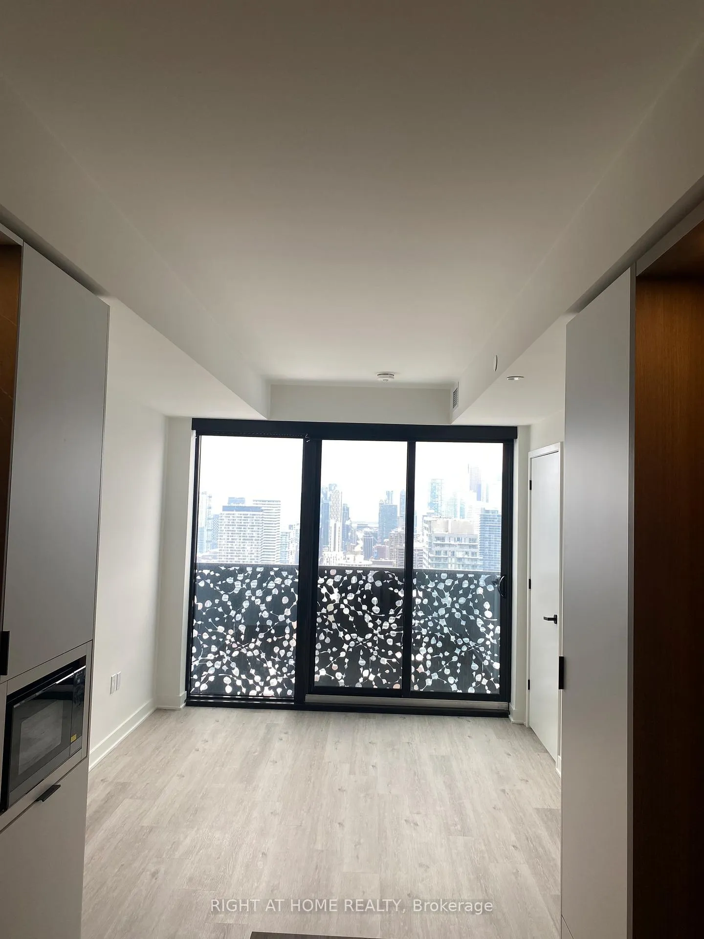 Photo 9 of Unit 3804, 55 charles Street, Toronto, Church-Yonge Corridor — HOMEH