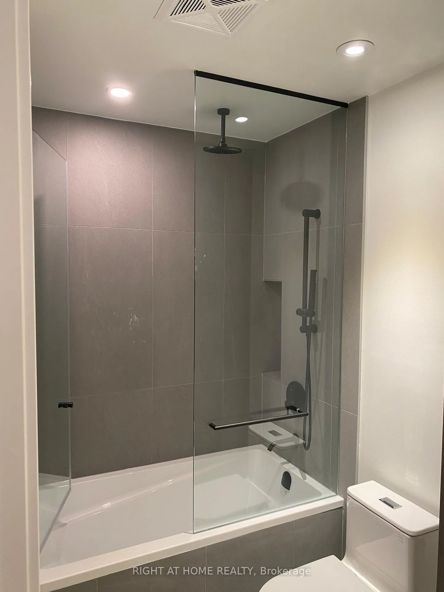 Photo 15 of Unit 3804, 55 charles Street, Toronto, Church-Yonge Corridor — HOMEH