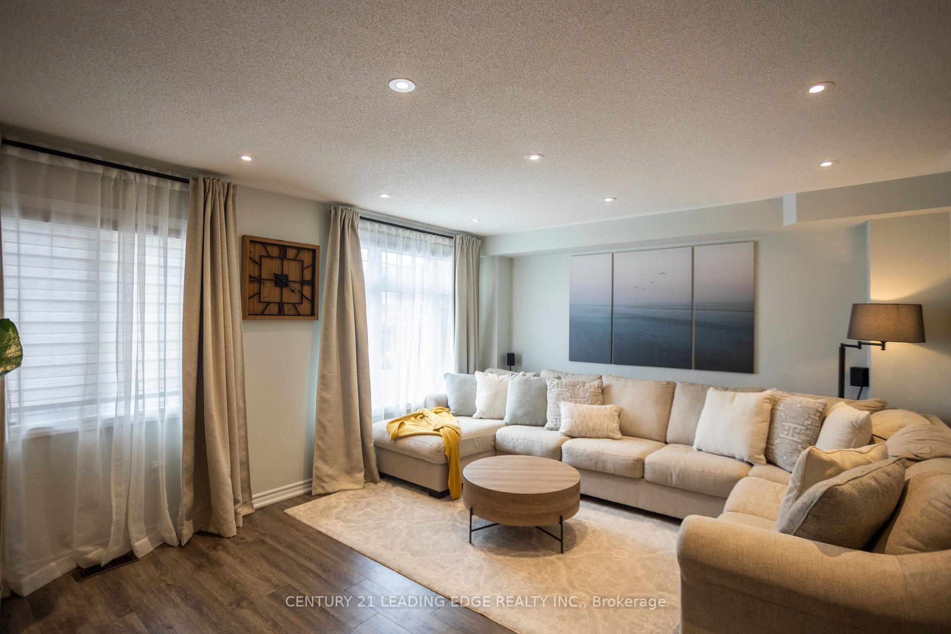 Photo 22 of 15 Ken Bromley Lane, Clarington, Bowmanville — HOMEH