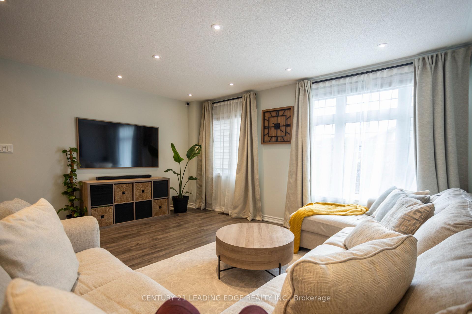 Photo 25 of 15 Ken Bromley Lane, Clarington, Bowmanville — HOMEH