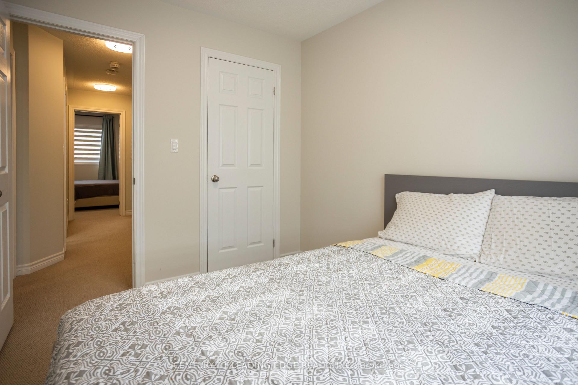 Photo 34 of 15 Ken Bromley Lane, Clarington, Bowmanville — HOMEH