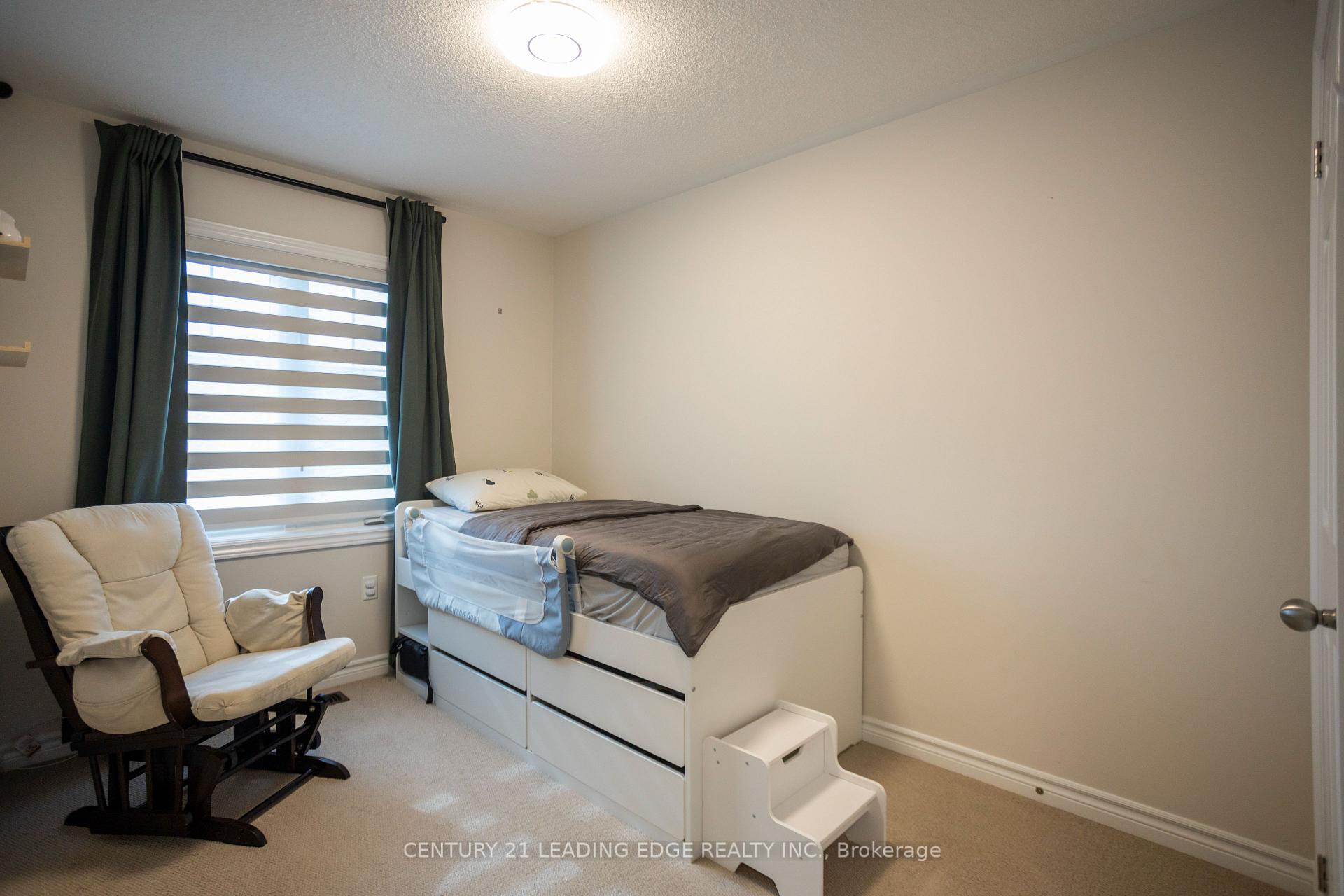 Photo 38 of 15 Ken Bromley Lane, Clarington, Bowmanville — HOMEH