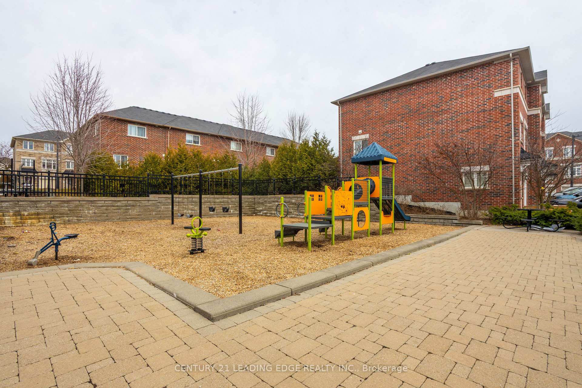 Photo 44 of 15 Ken Bromley Lane, Clarington, Bowmanville — HOMEH