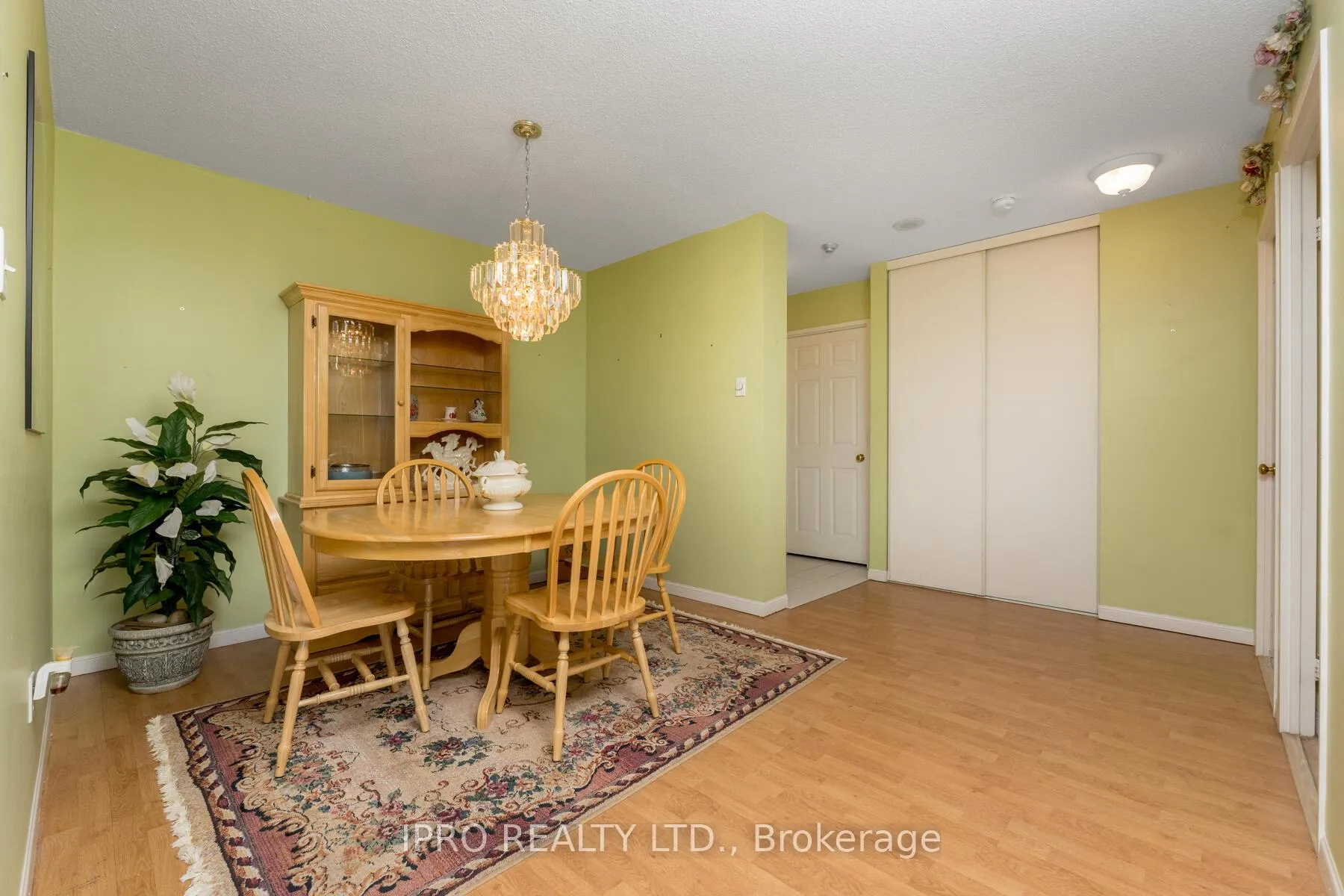 Photo 14 of Unit 307, 12 Laurelcrest Street, Brampton, Queen Street Corridor — HOMEH