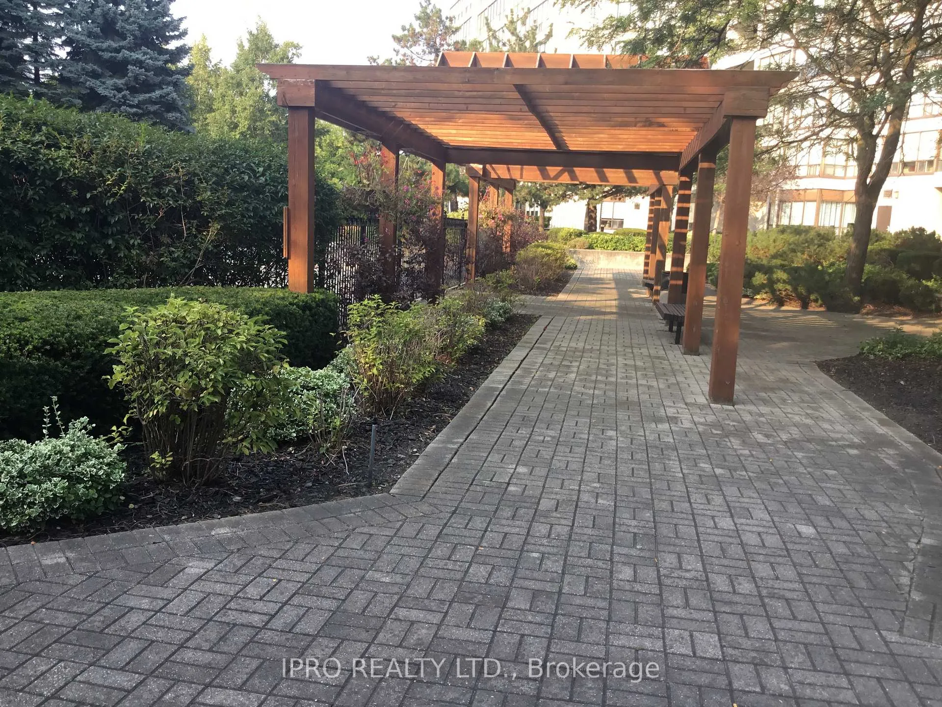 Photo 31 of Unit 307, 12 Laurelcrest Street, Brampton, Queen Street Corridor — HOMEH