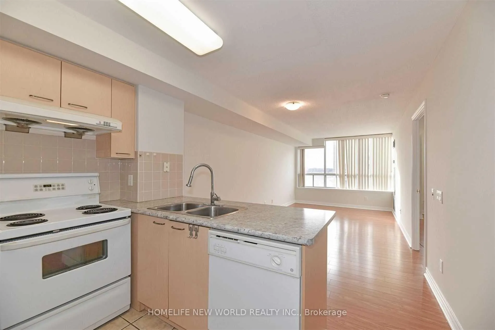 Photo 4 of Unit 805, 25 Times Avenue, Markham, Commerce Valley — HOMEH