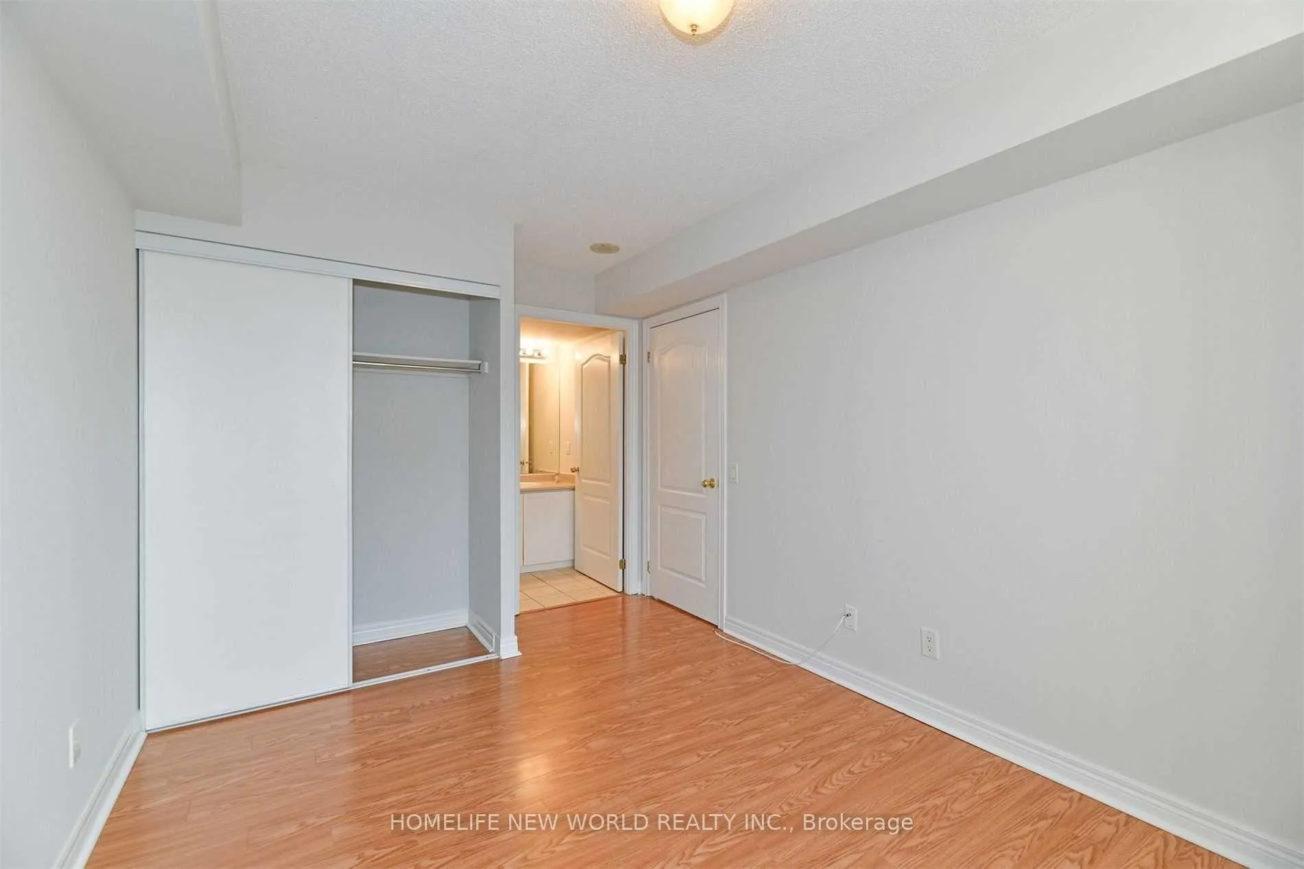 Photo 7 of Unit 805, 25 Times Avenue, Markham, Commerce Valley — HOMEH