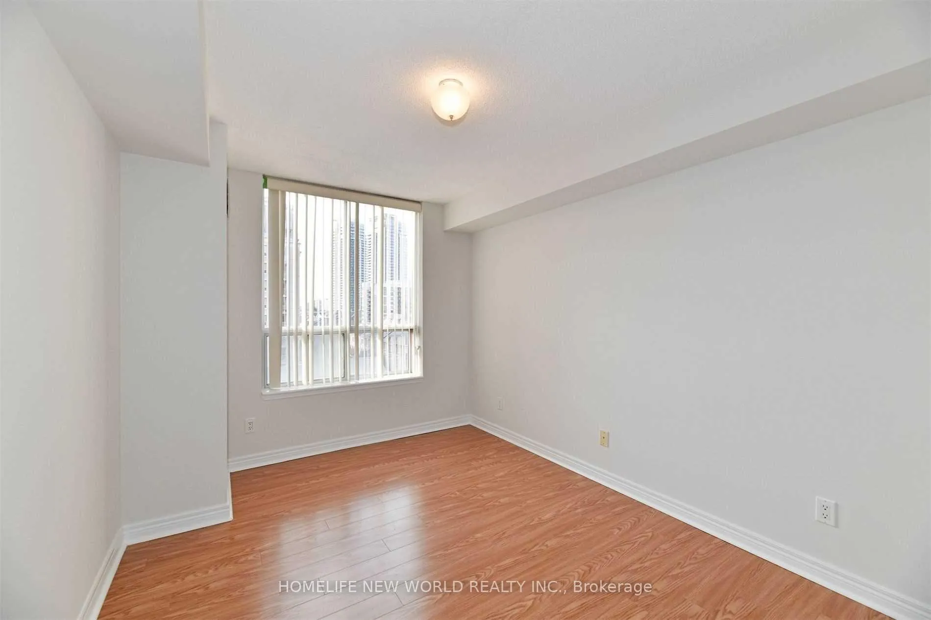 Photo 8 of Unit 805, 25 Times Avenue, Markham, Commerce Valley — HOMEH