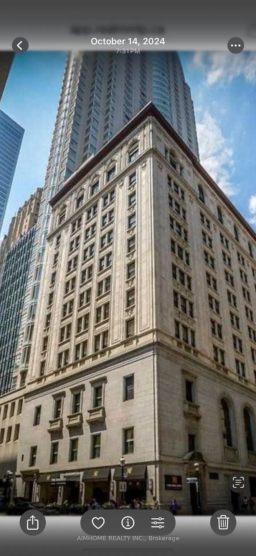 Front of Unit 2705, 1 king Street W