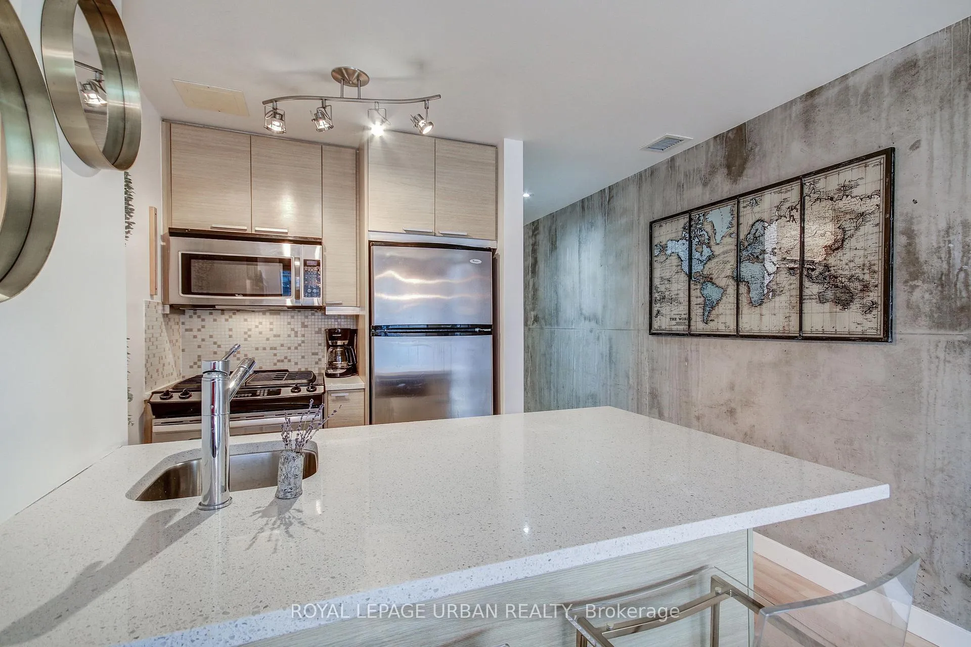 Photo 10 of Unit 609, 138 Princess Street, Toronto, Waterfront Communities — HOMEH
