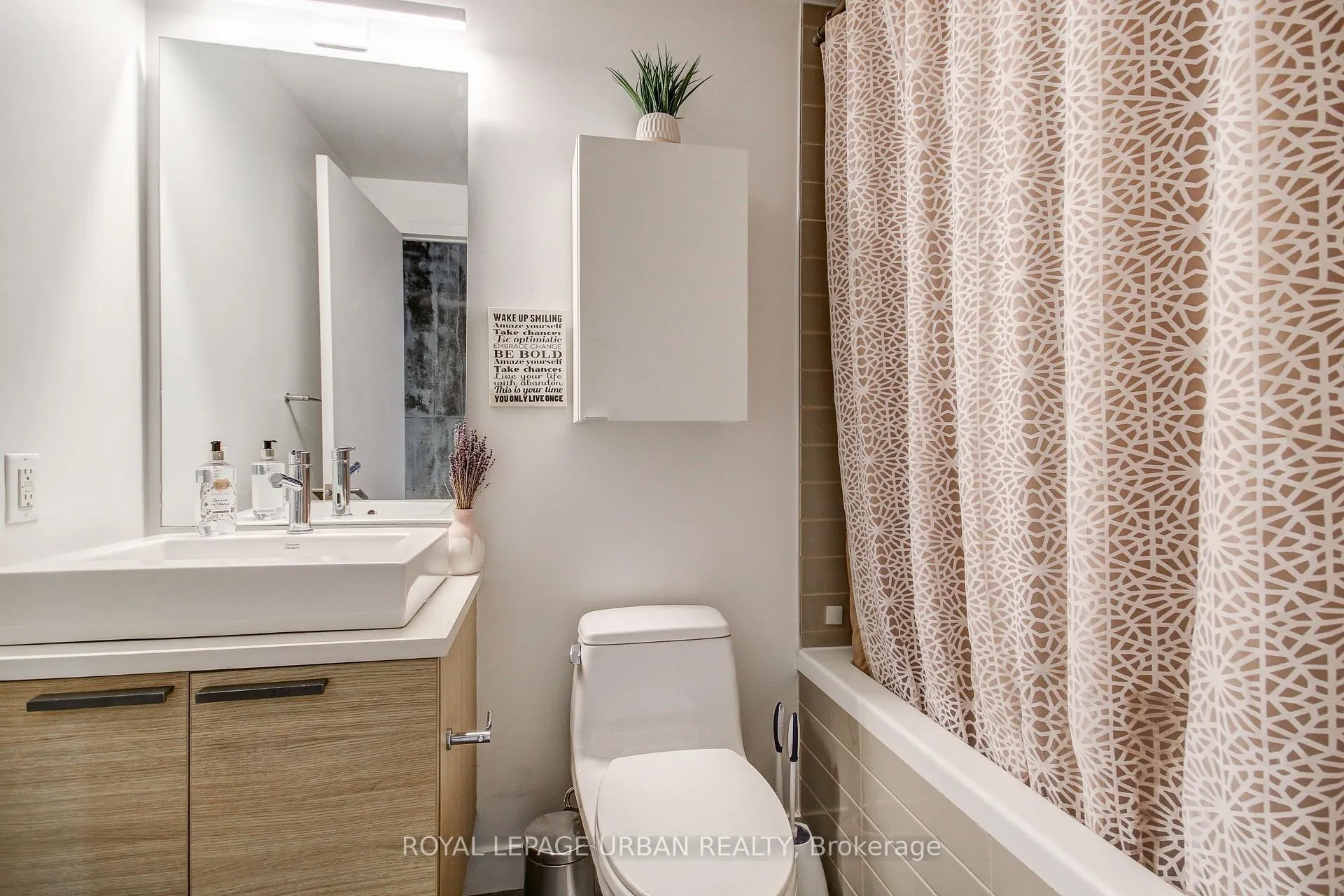 Photo 14 of Unit 609, 138 Princess Street, Toronto, Waterfront Communities — HOMEH