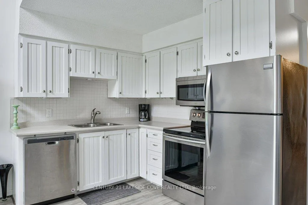 Photo 8 of Unit 10, 81 Laguna Parkway N, Ramara, Rural Ramara — HOMEH