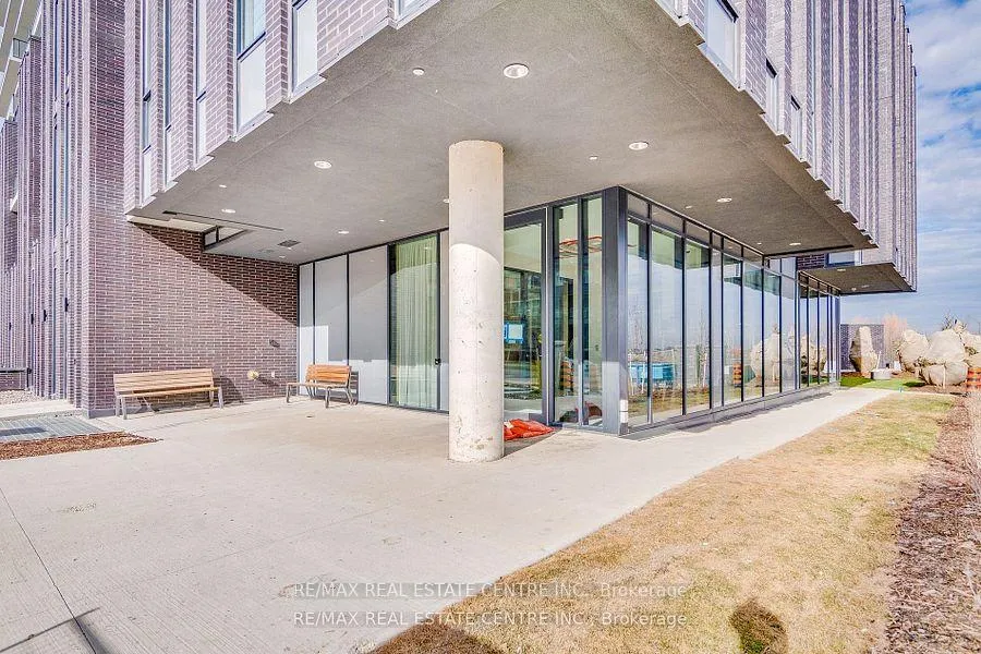 Photo 4 of Unit 609, 215 Veterans Drive, Brampton, Northwest Brampton — HOMEH