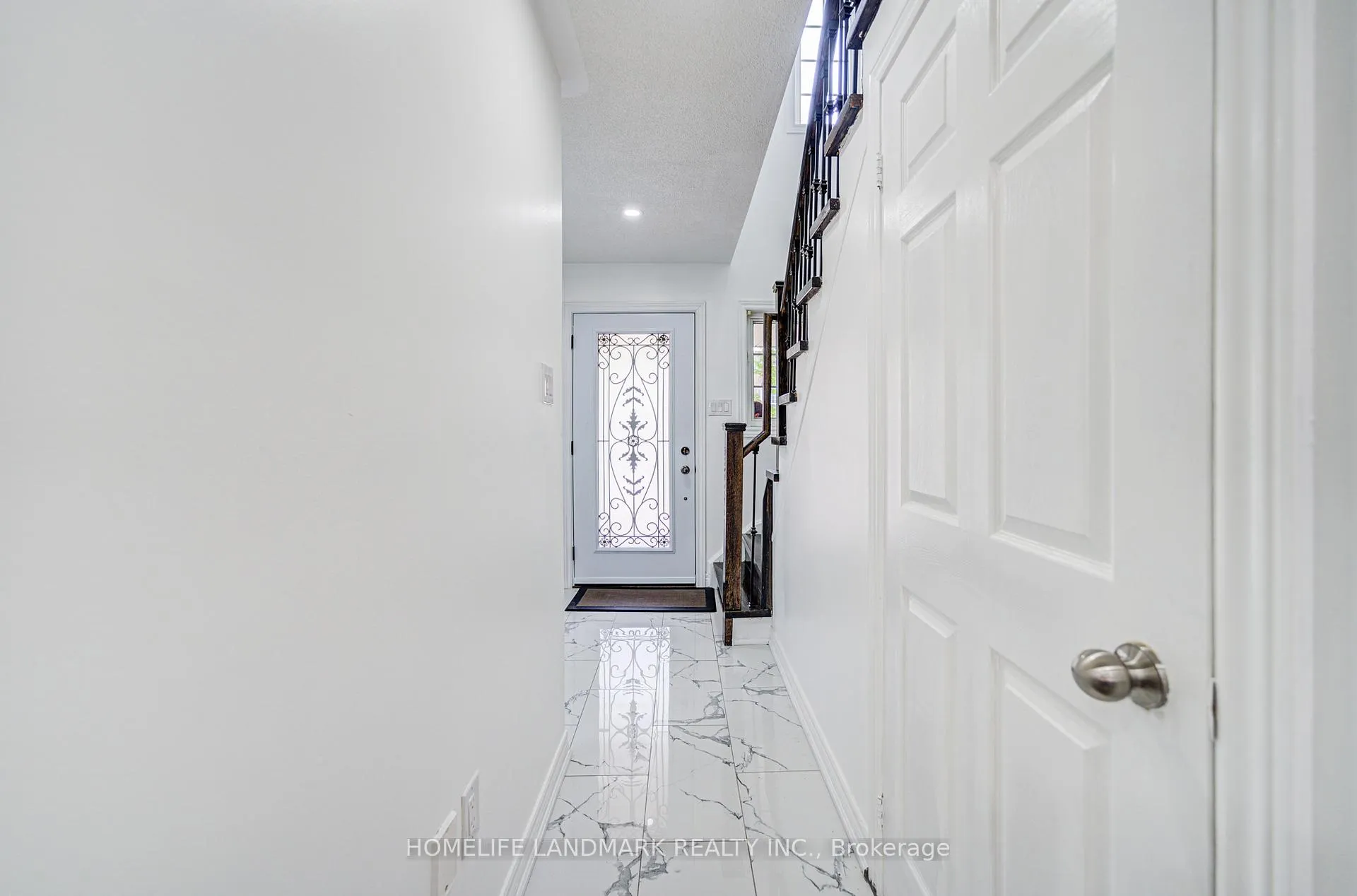 Photo 8 of 24 Willow Trail Road, Markham, Greensborough — HOMEH