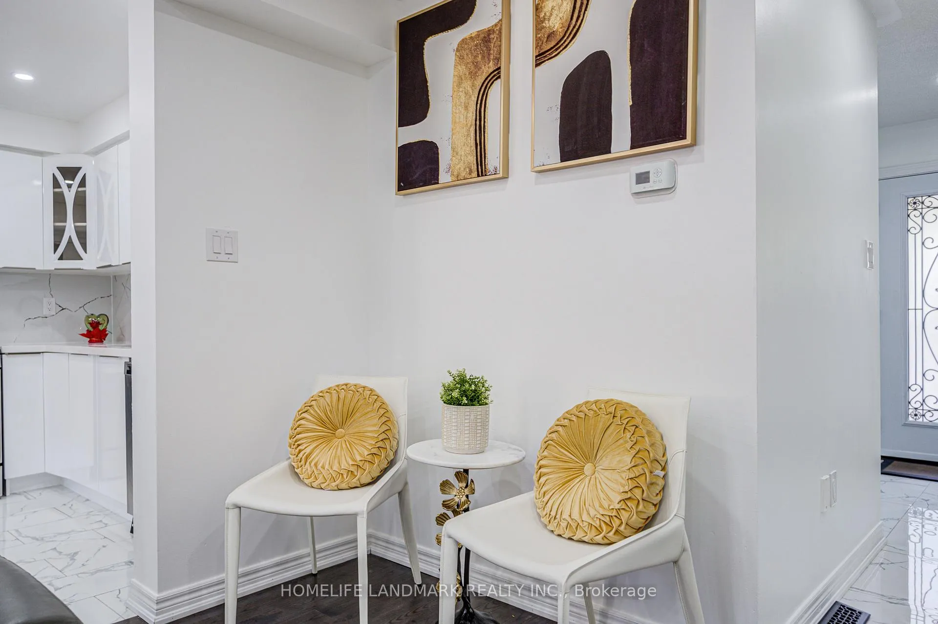 Photo 10 of 24 Willow Trail Road, Markham, Greensborough — HOMEH