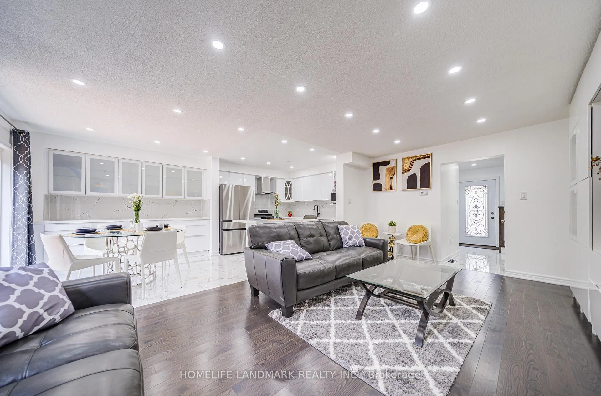 Photo 11 of 24 Willow Trail Road, Markham, Greensborough — HOMEH