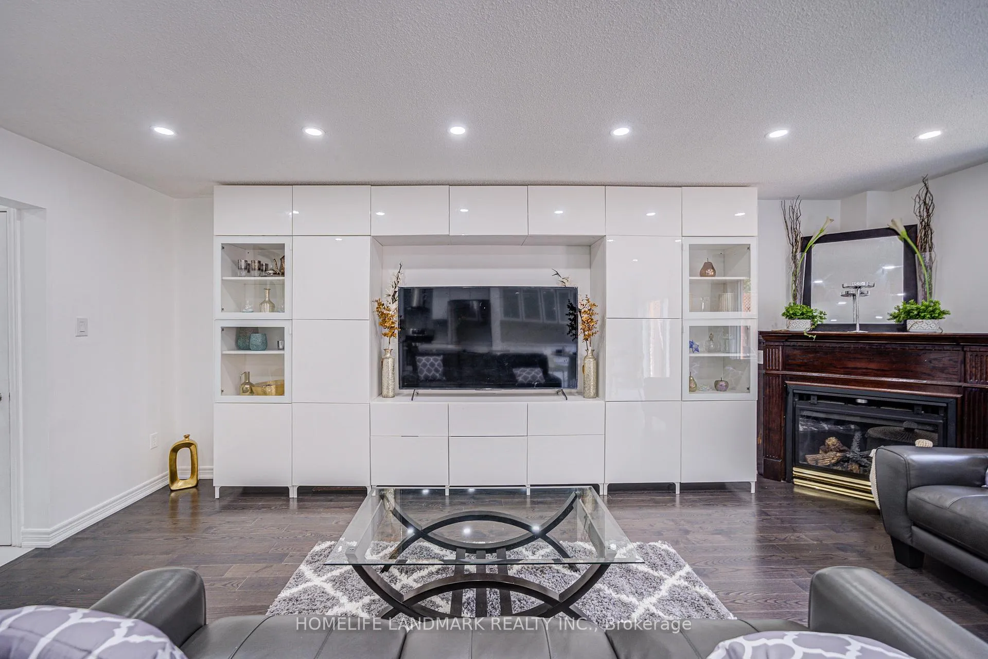 Photo 13 of 24 Willow Trail Road, Markham, Greensborough — HOMEH