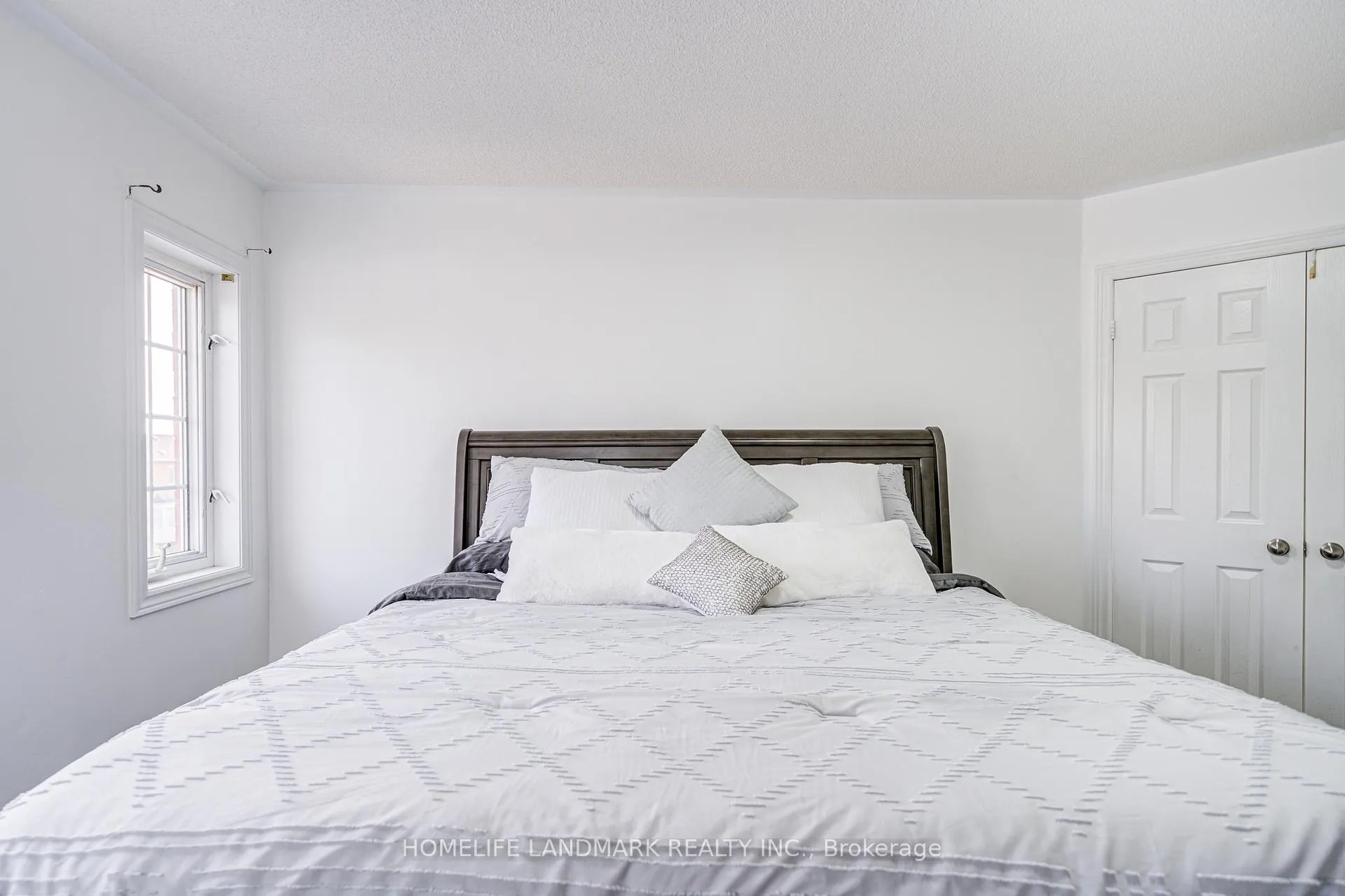 Photo 26 of 24 Willow Trail Road, Markham, Greensborough — HOMEH