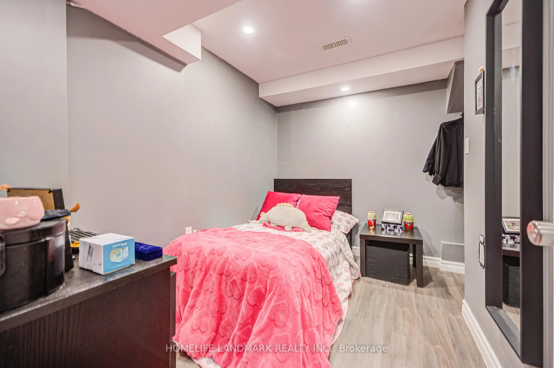 Photo 36 of 24 Willow Trail Road, Markham, Greensborough — HOMEH