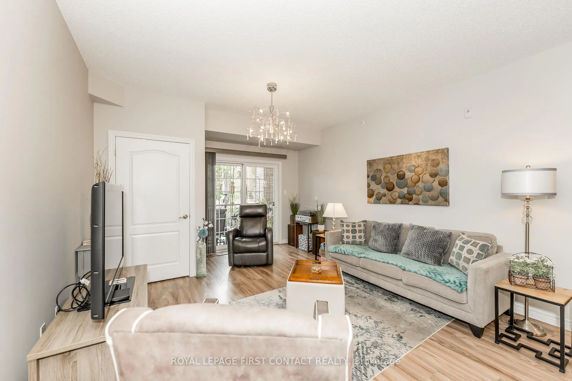 Photo 8 of Unit 109, 40 Ferndale Drive S, Barrie, Ardagh — HOMEH