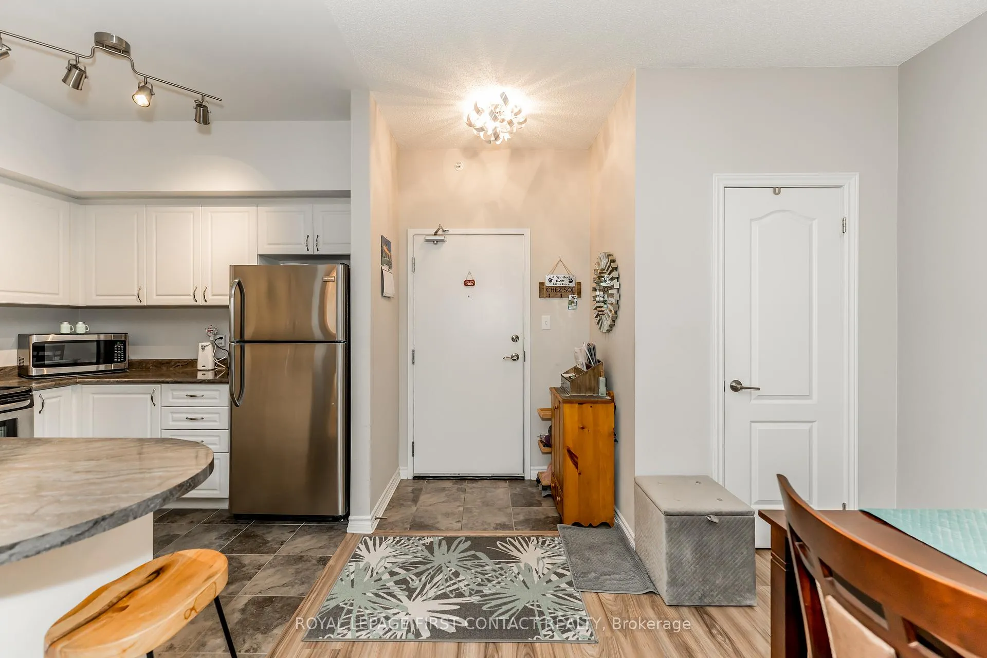 Photo 9 of Unit 109, 40 Ferndale Drive S, Barrie, Ardagh — HOMEH