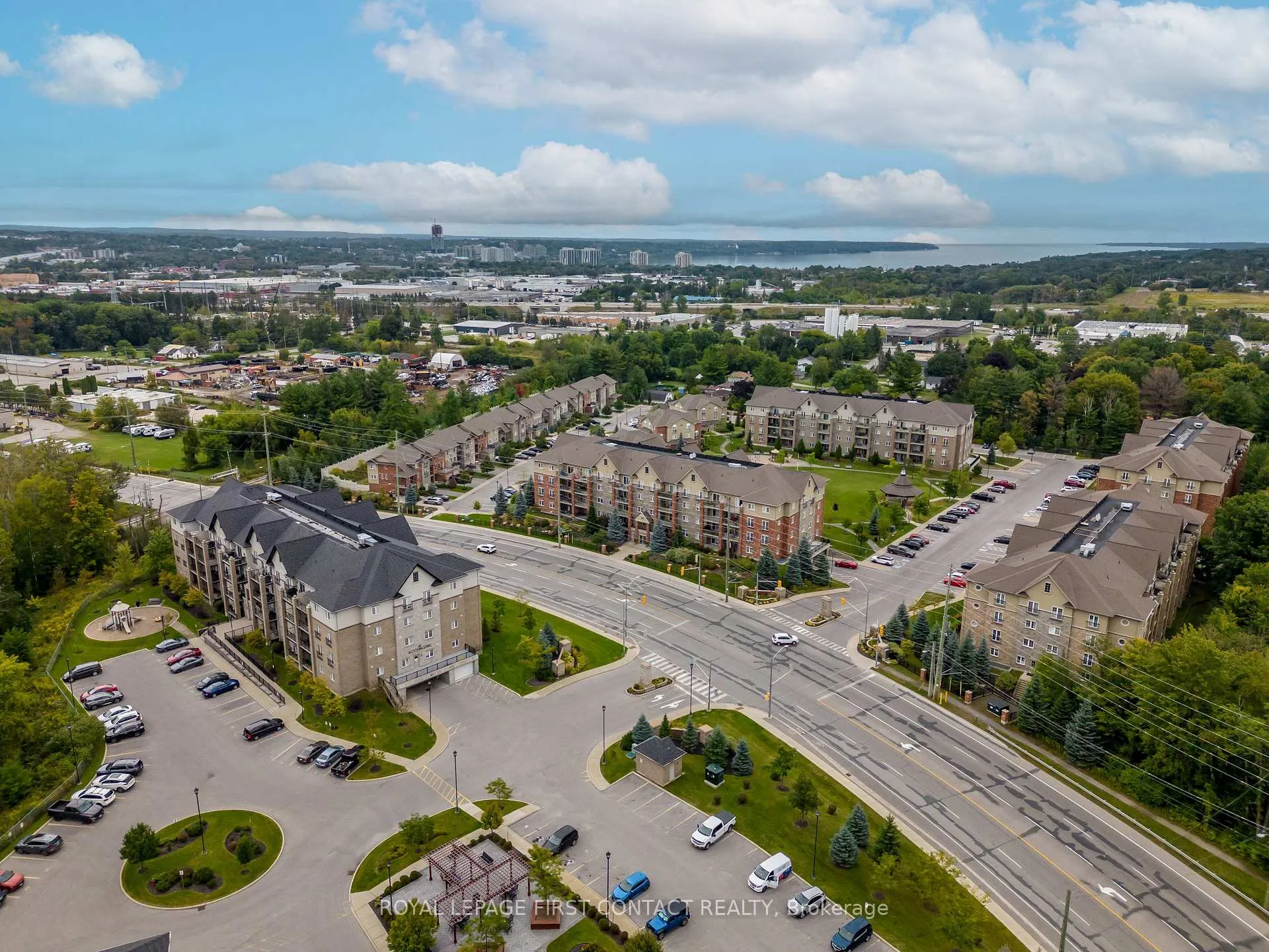 Photo 32 of Unit 109, 40 Ferndale Drive S, Barrie, Ardagh — HOMEH