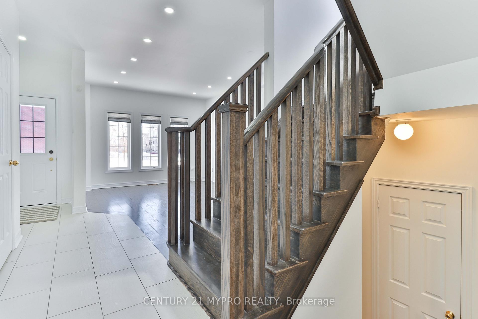 Photo 10 of 23 Bellotti Crescent, Ajax, Northeast Ajax — HOMEH