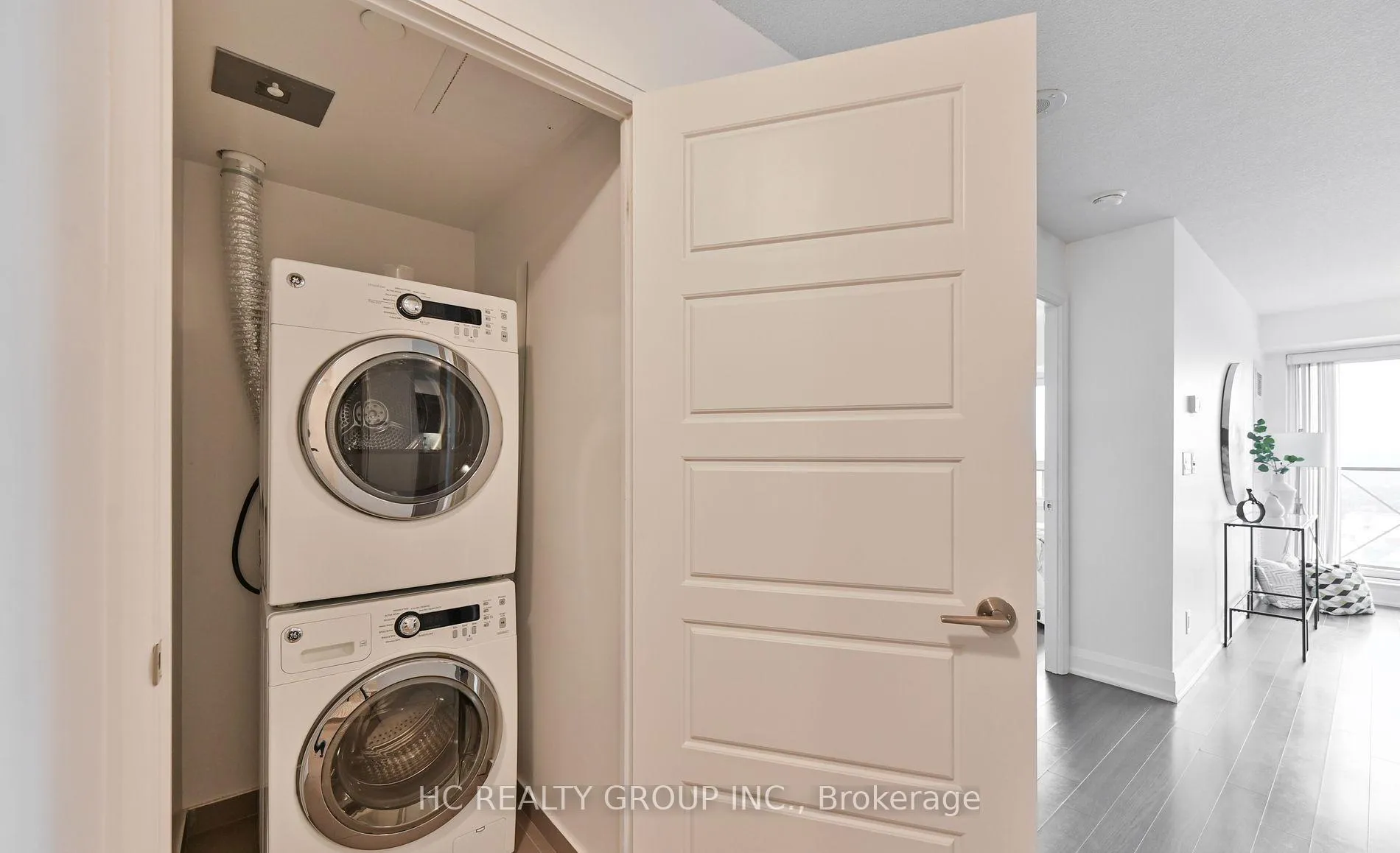 Photo 7 of Unit 1908, 1 Uptown Drive, Markham, Unionville — HOMEH
