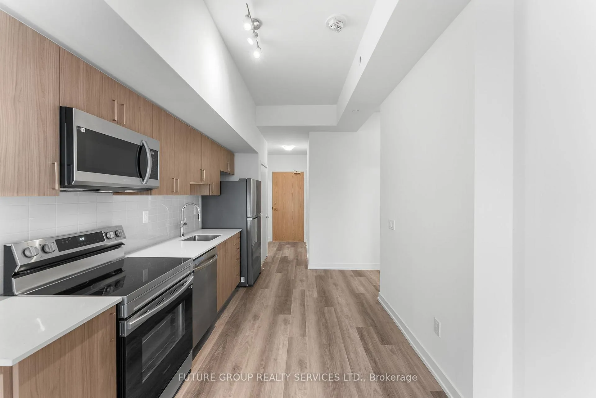 Photo 8 of Unit 709, 1435 Celebration Drive, Pickering, Bay Ridges — HOMEH