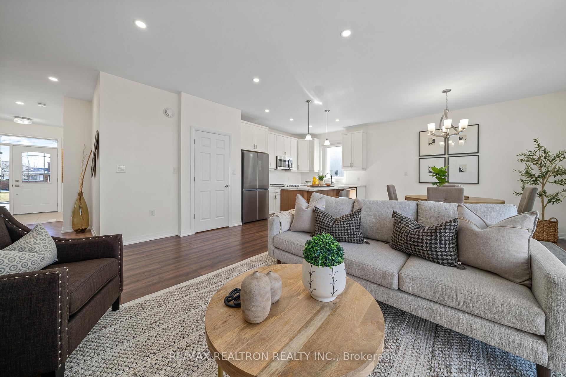 Photo 10 of 36 Mcfarland Drive, Belleville, Belleville Ward — HOMEH
