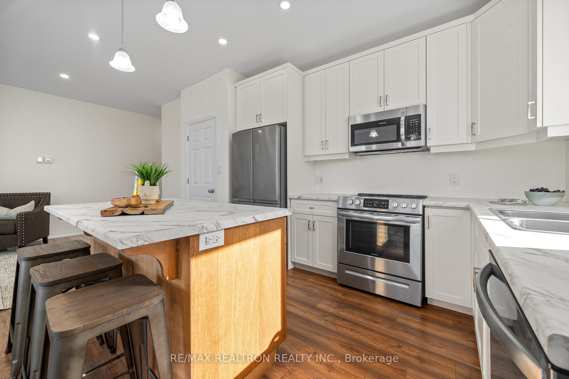 Photo 20 of 36 Mcfarland Drive, Belleville, Belleville Ward — HOMEH
