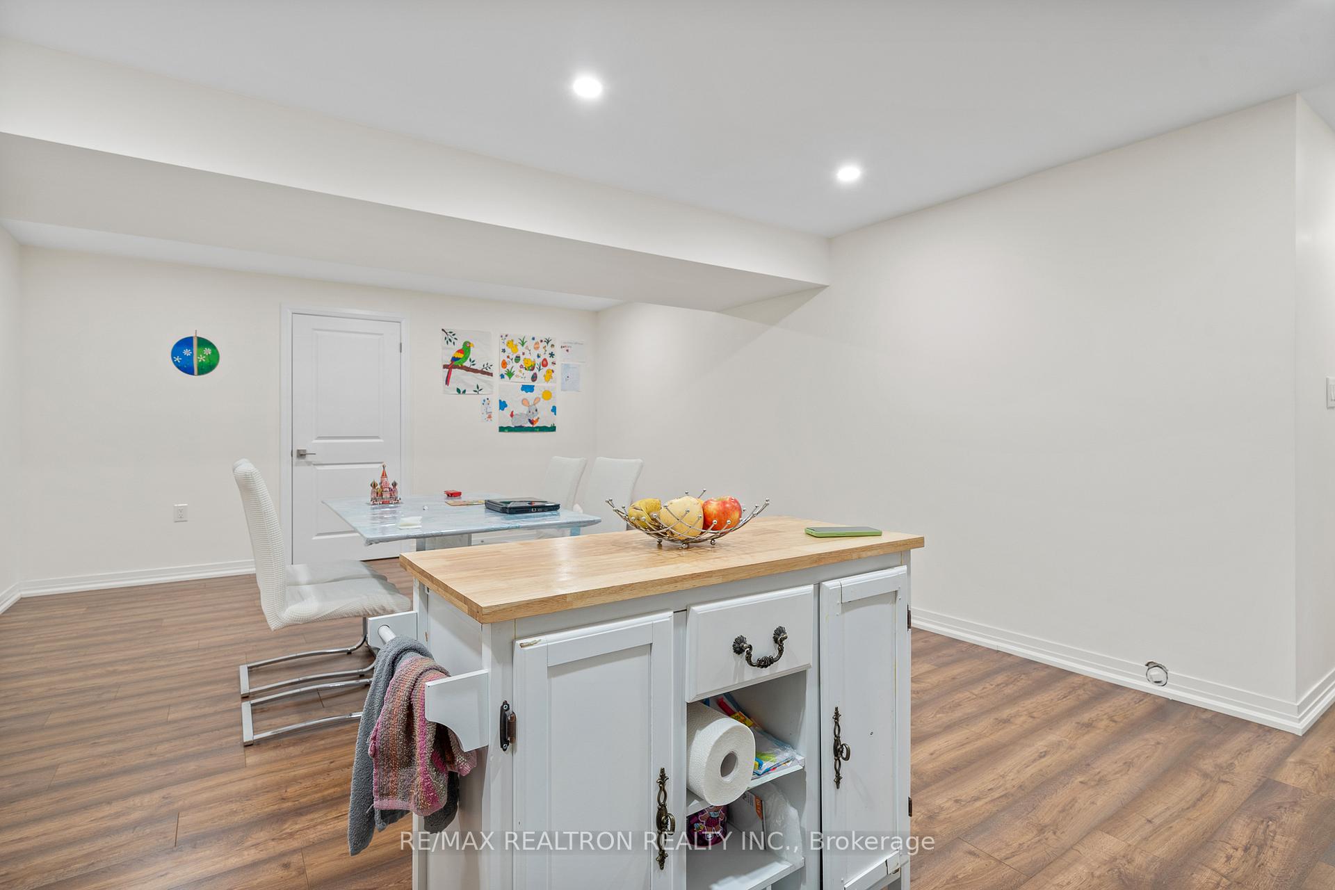 Photo 33 of 36 Mcfarland Drive, Belleville, Belleville Ward — HOMEH