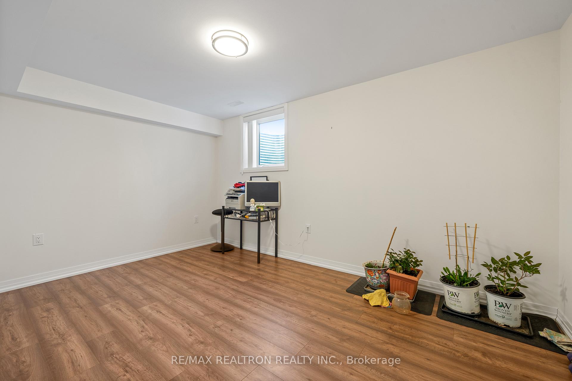 Photo 38 of 36 Mcfarland Drive, Belleville, Belleville Ward — HOMEH