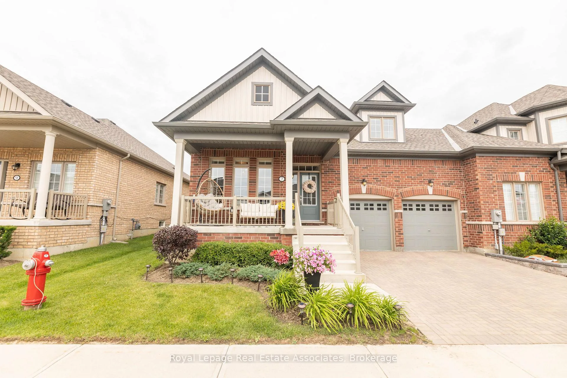 Photo 1 of 7 Overlea Drive, Brampton, Sandringham-Wellington — HOMEH