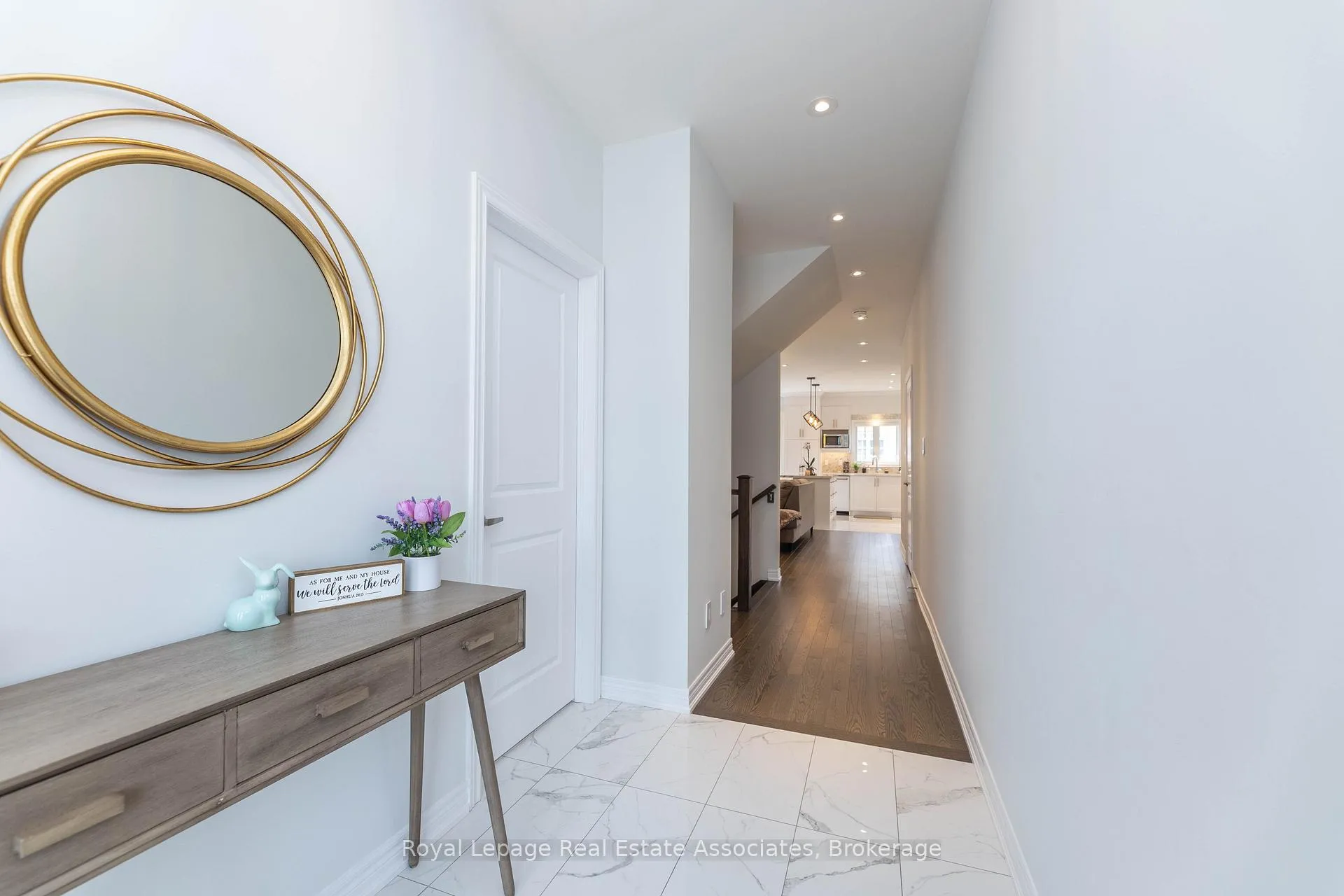 Photo 4 of 7 Overlea Drive, Brampton, Sandringham-Wellington — HOMEH