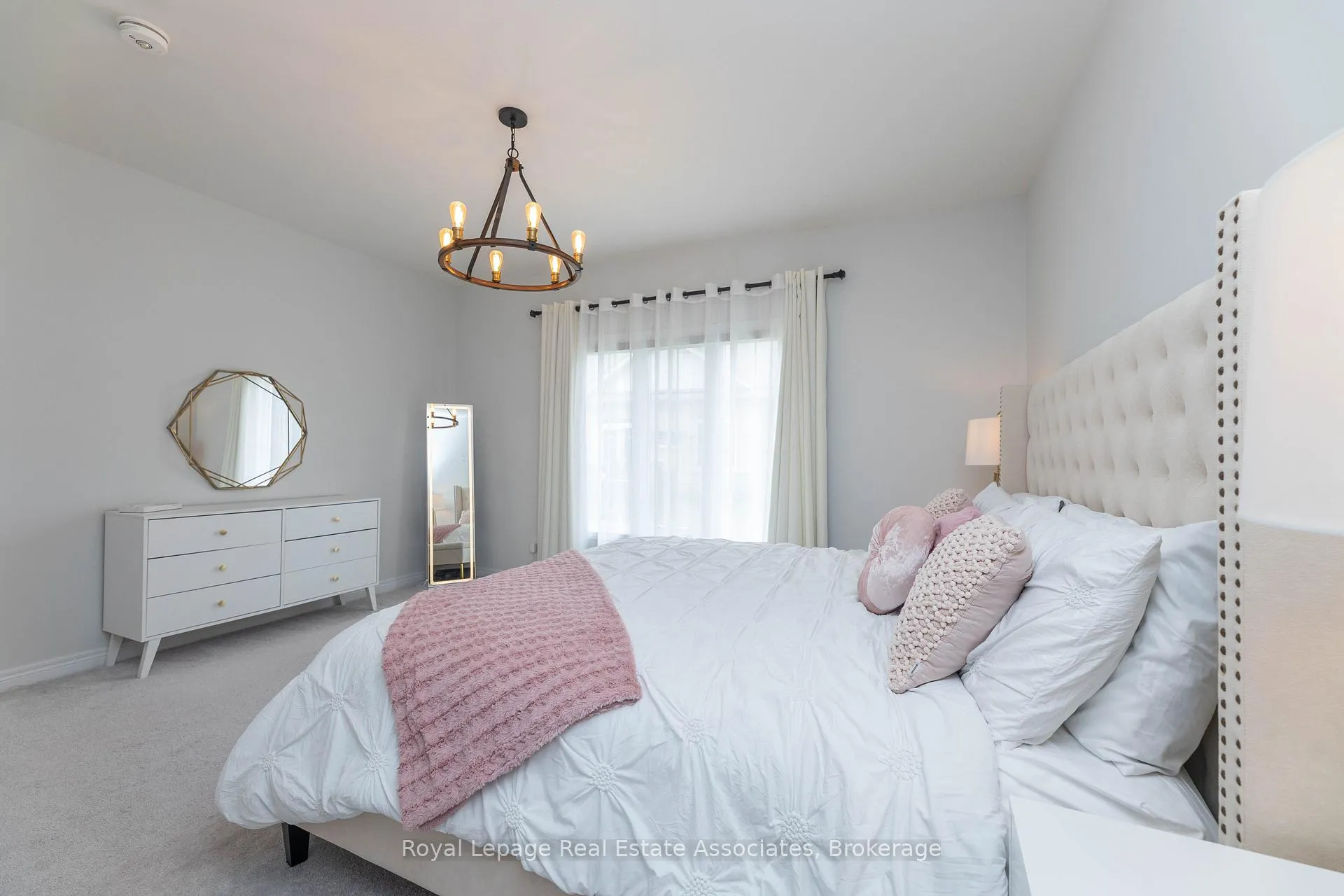Photo 20 of 7 Overlea Drive, Brampton, Sandringham-Wellington — HOMEH