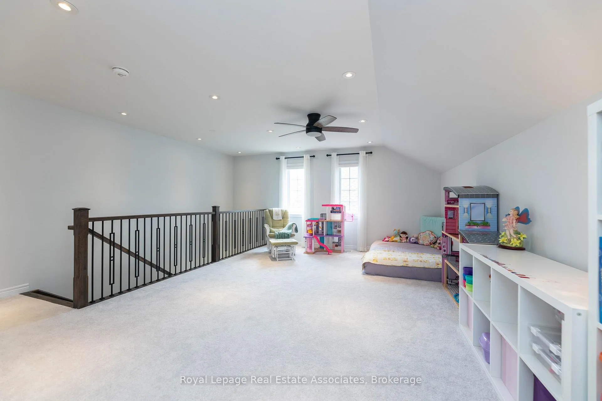 Photo 24 of 7 Overlea Drive, Brampton, Sandringham-Wellington — HOMEH