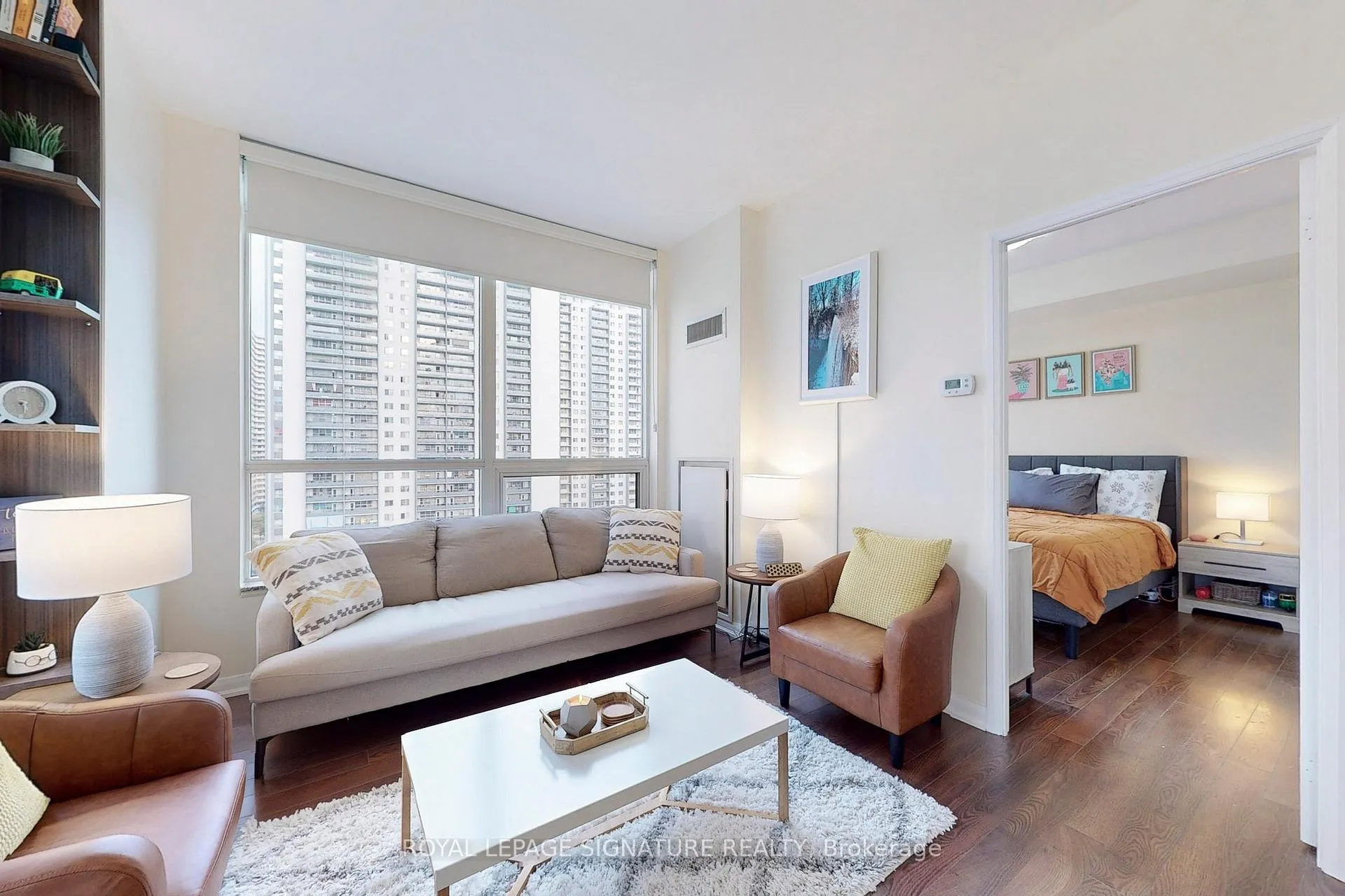 Front of Unit 1003, 500 Sherbourne Street