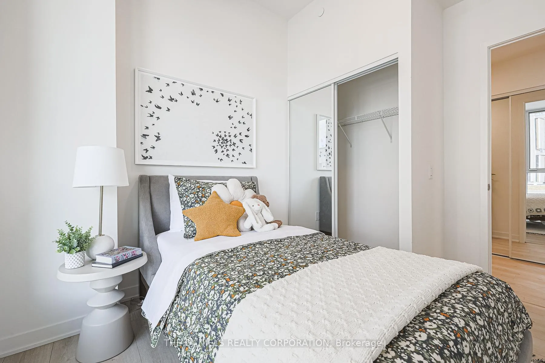 Photo 5 of Unit 424, 20 All Nations Drive, Brampton, Bram West — HOMEH