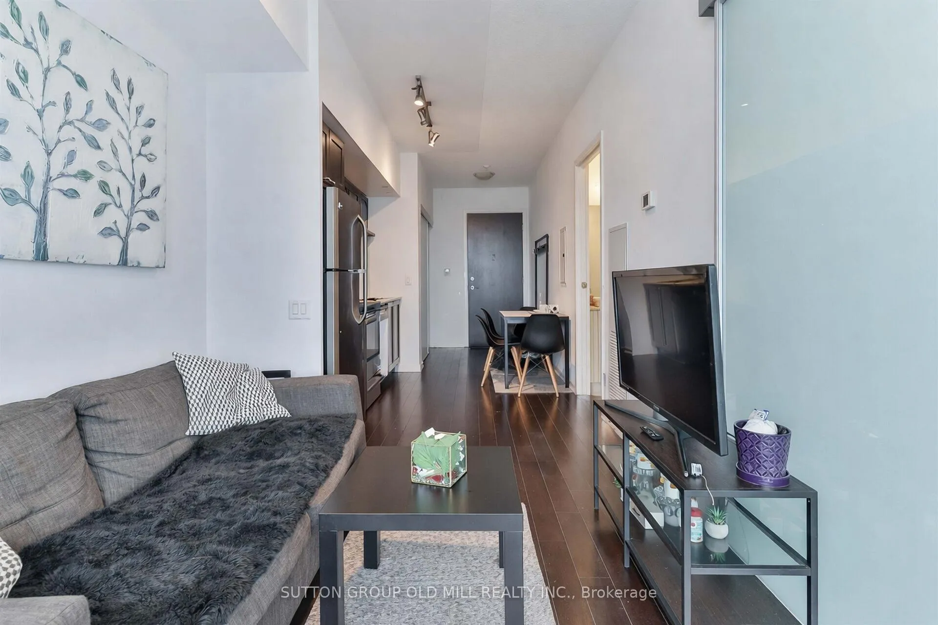 Photo 10 of Unit 2109, 105 The Queensway, Toronto, High Park-Swansea — HOMEH