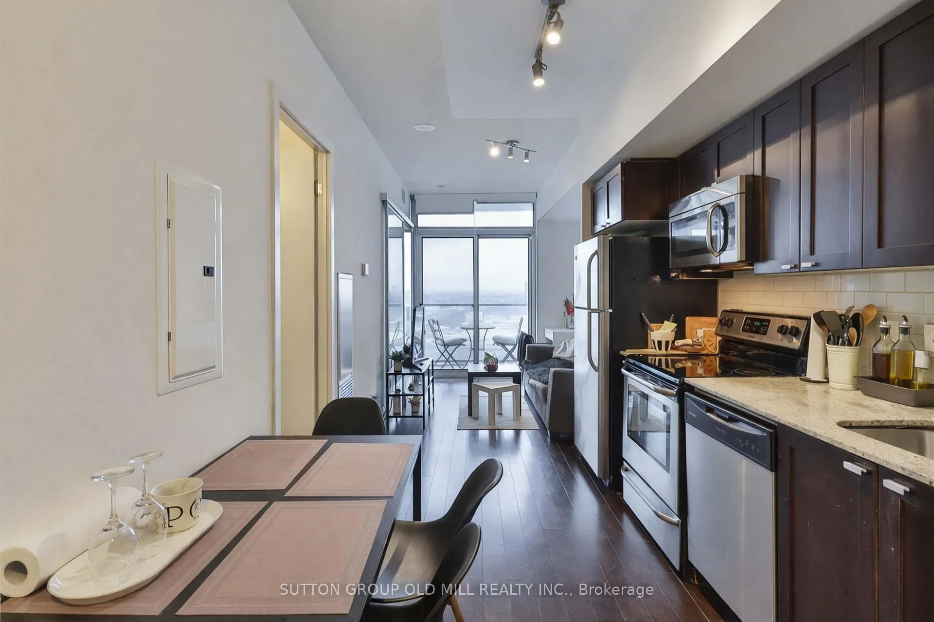 Photo 13 of Unit 2109, 105 The Queensway, Toronto, High Park-Swansea — HOMEH