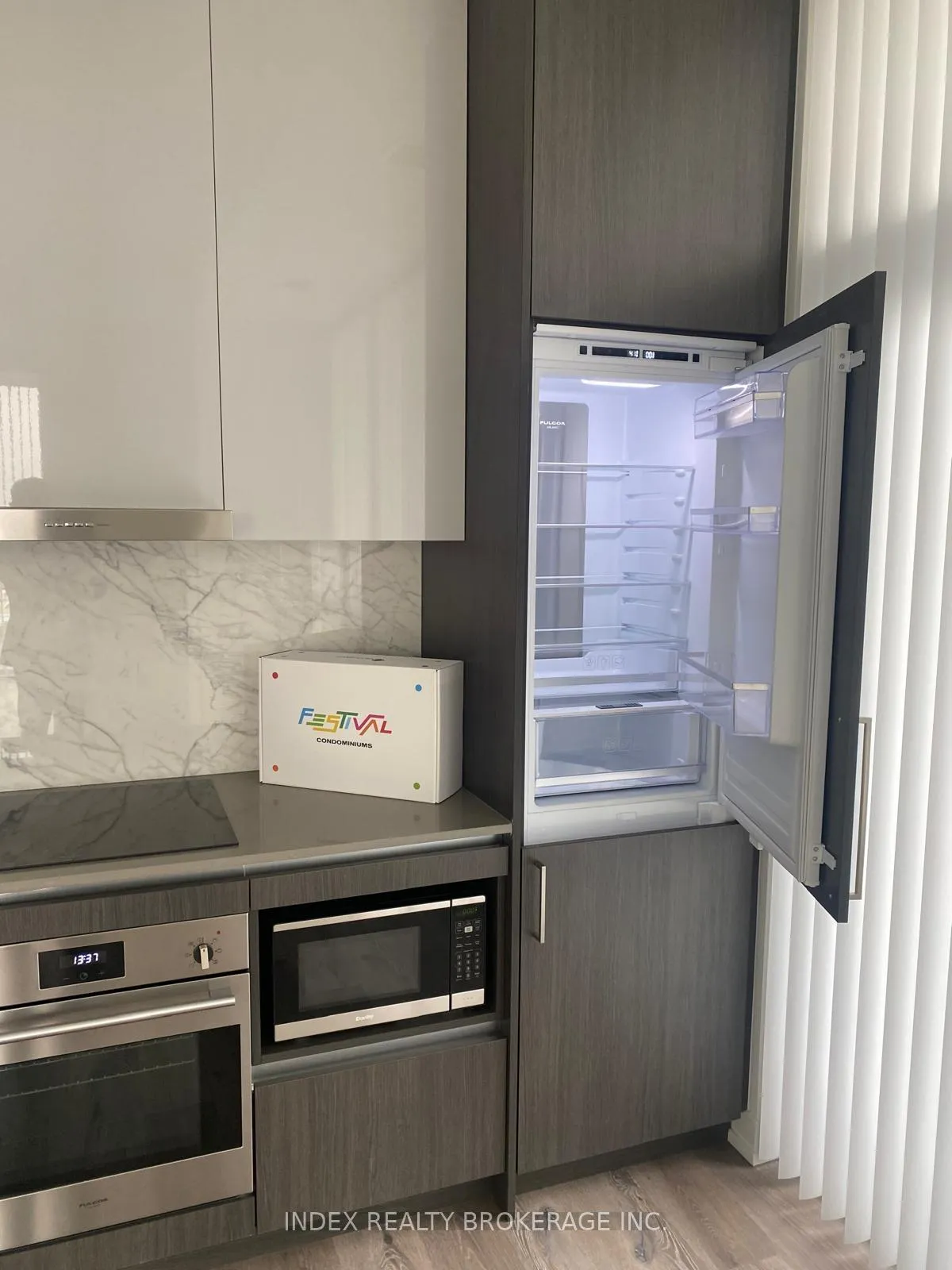 Photo 8 of Unit 1609, 225 Commerce Street, Vaughan, Vaughan Corporate Centre — HOMEH