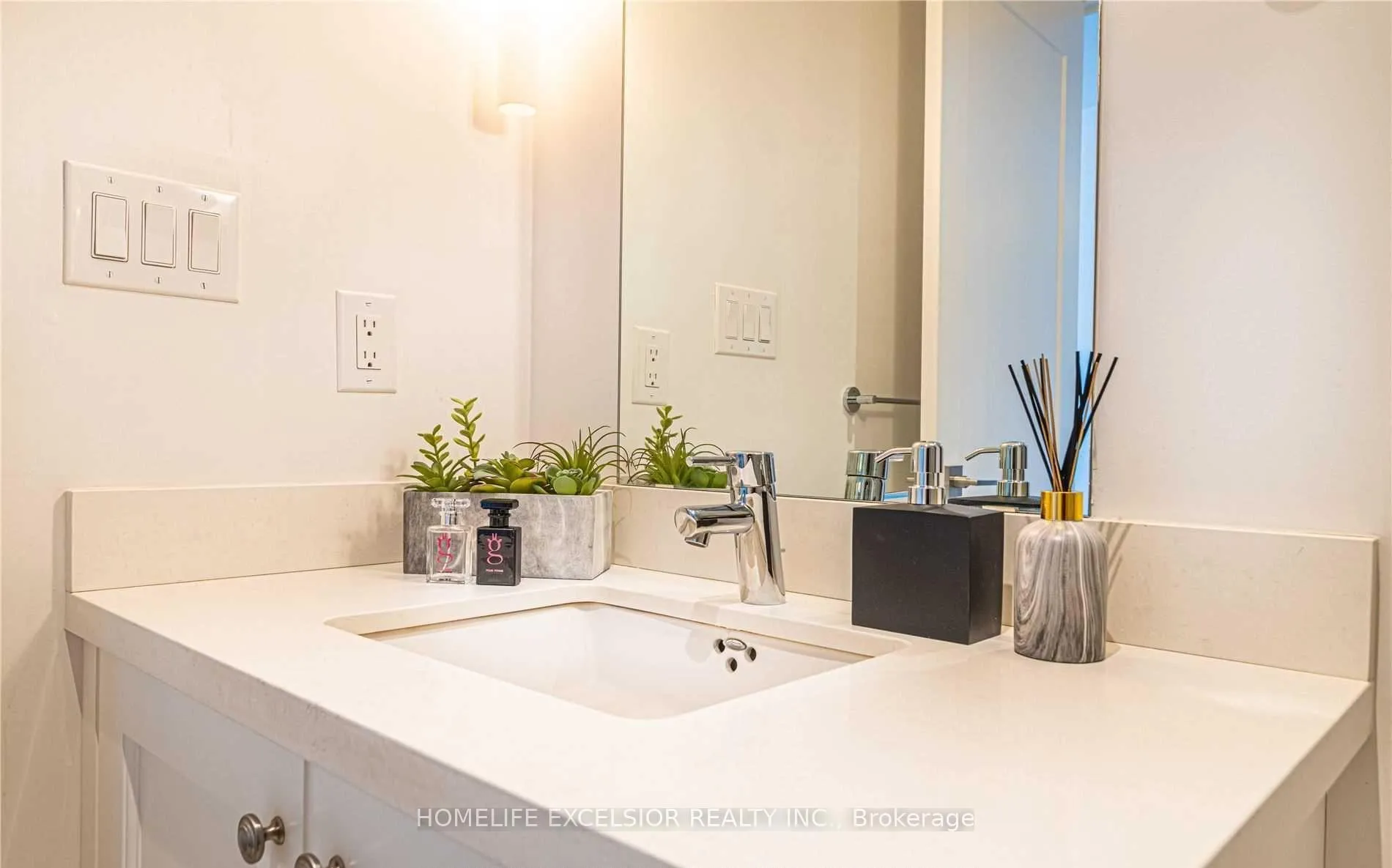Photo 23 of Unit 602, 9 Stollery Pond Crescent, Markham, Angus Glen — HOMEH