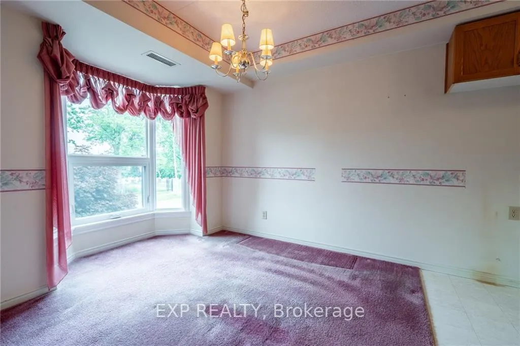 Photo 8 of Unit 212, 416 Limeridge Road E, Hamilton, Bruleville — HOMEH